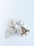 Hand Embroidered Bow - Chunky - White - Christmas Tree